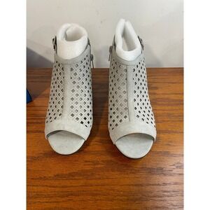 NEW 10 Cutout Block‎ Heel Sandal Peep Toe Easy Street Belva Flex Grey Comfort